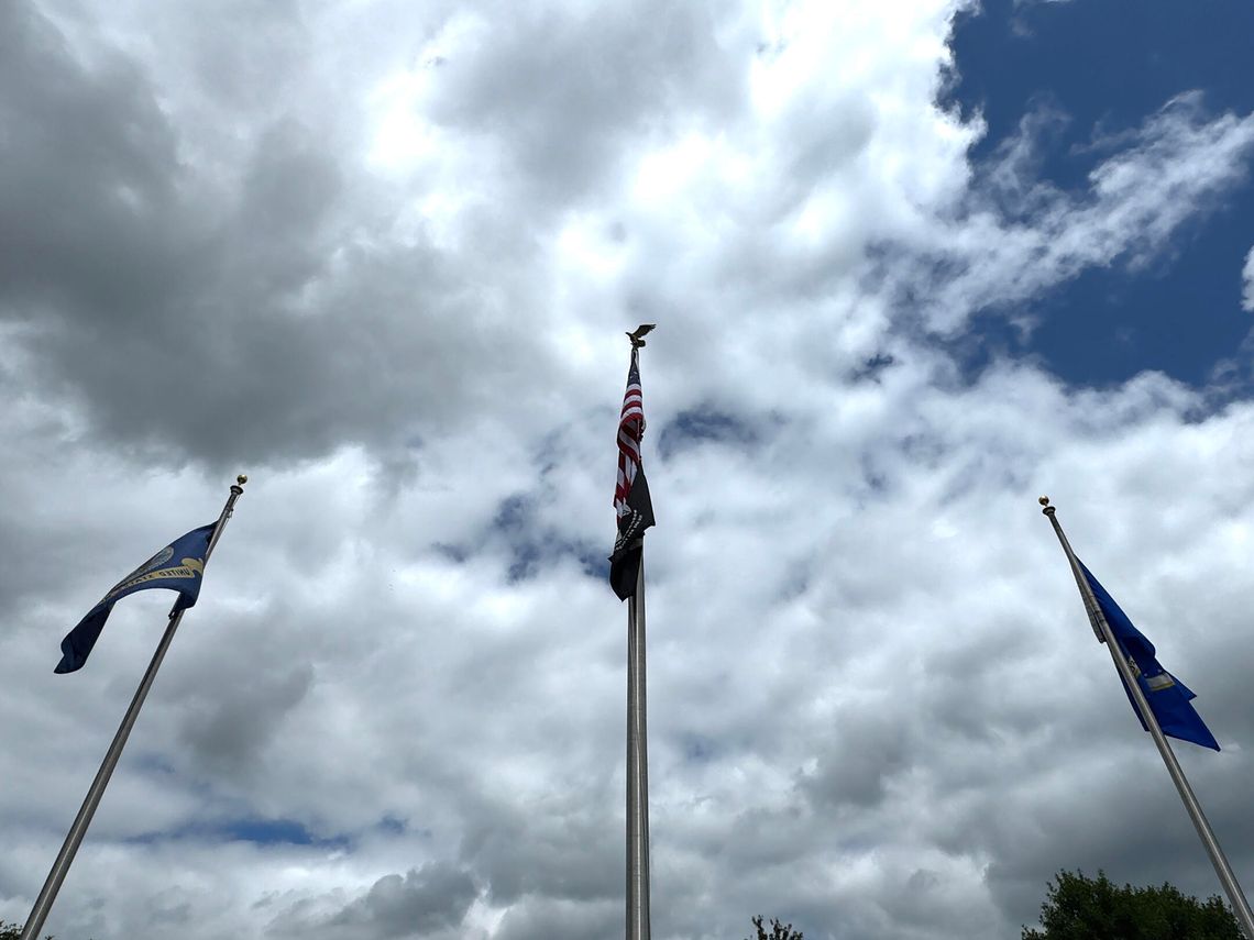 PHOTO OF THE DAY: SKY HIGH